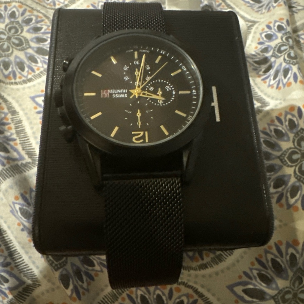 Swiss hunter watch